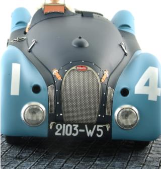 BUGATTI T57S 45 \"Bugatti Tank\" N°14 - GP ACF 1937 Le Mans Miniatures 1:18