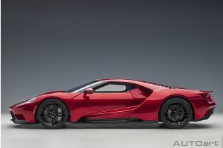 Ford GT 2017 (liquid red/silver stripes) (composite model/full openings) Preis nicht bekannt AUTOart 1:12