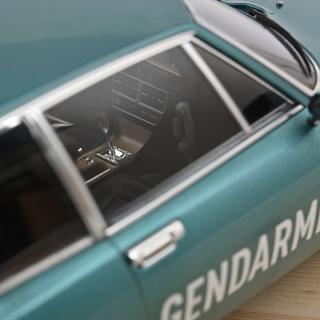 Citroën SM 1973 Gendarmerie Norev 1:12 Metallmodell (Türen/Hauben nicht zu öffnen!)