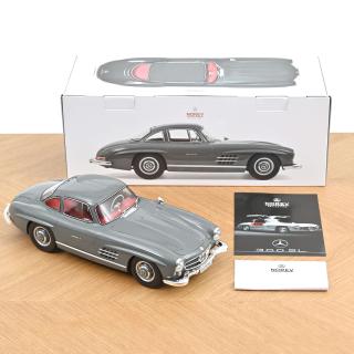 Mercedes-Benz 300 SL 1954 Graphite Grey 1:12 Norev 1:12 Metallmodell (Türen/Hauben nicht zu öffnen!)