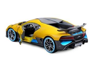 Bugatti Divo gelb/blau Maisto 1:24