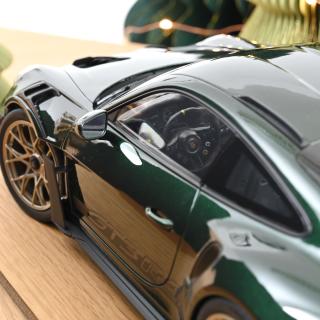 Porsche 911 GT3 RS 2022 Jetgreen metallic & Black Norev 1:12 Metallmodell (Türen/Hauben nicht zu öffnen!)