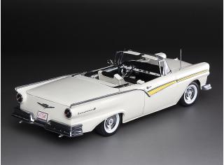 Ford Fairlane 500 Skyliner 1957  – Colonial White SunStar Metallmodell 1:18