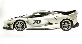 Ferrari FXX-K Evoluzione grau #70 Burago 1:18