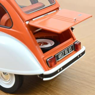Citroën 2CV Spot 1976    Norev 1:18 Metallmodell 2 Türen, Motorhaube und Kofferraum zu öffnen!
