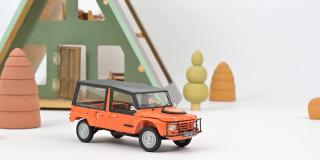 Citroën Méhari 4x4 1979 Kirghiz Orange Norev 1:18 Metallmodell  Motorhaube und Kofferraum zu öffnen!