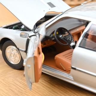 Citroën CX 2200 Pallas 1976 Largentiere Grey  Norev 1:18 Metallmodell 2 Türen, Motorhaube und Kofferraum zu öffnen!