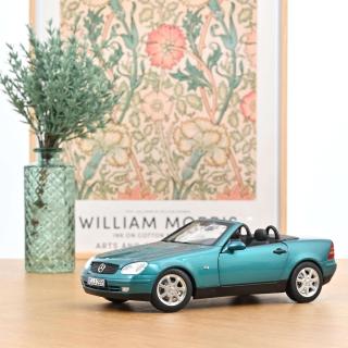 Mercedes-Benz SLK 1996 Vivianitgrün Norev 1:18 Metallmodell 2 Türen, Motorhaube und Kofferraum zu öffnen!