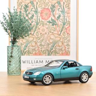 Mercedes-Benz SLK 1996 Vivianitgrün Norev 1:18 Metallmodell 2 Türen, Motorhaube und Kofferraum zu öffnen!