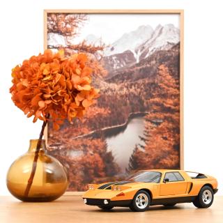 Mercedes-Benz C 111/II 1970 White Autumn metallic 1:18 Norev 1:18 Metallmodell 2 Türen, ausfahrbare Scheinwerfer, Kofferraum und Motorhaube  zu öffnen!