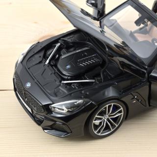 BMW Z4 2019 Black metallic   Norev 1:18 Metallmodell 2 Türen und Motorhaube zu öffnen!