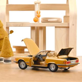 Mercedes-Benz 450 SL 1975 Cayenne Orange 1:18 Norev 1:18 Metallmodell 2 Türen, Motorhaube und Kofferraum zu öffnen!