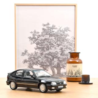 Opel Kadett GSi 1991 Black metallic Helmut Schmidt 1:18 Norev 1:18 Metallmodell (Türen/Hauben nicht zu öffnen!)