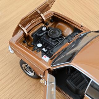 Opel Manta 1970 - Bronce metallic Norev 1:18 Metallmodell Türen, Motorhaube und Kofferraum zu öffnen!