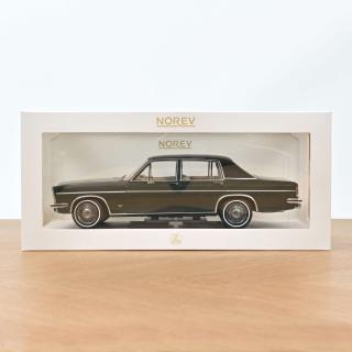 Opel Diplomat V8 1969 Cedar Green   Norev 1:18 Metallmodell (Türen/Hauben nicht zu öffnen!)