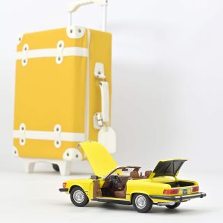 Mercedes-Benz 450 SL US-Version 1979 - Yellow Norev 1:18 Metallmodell Türen, Motorhaube und Kofferraum zu öffnen!