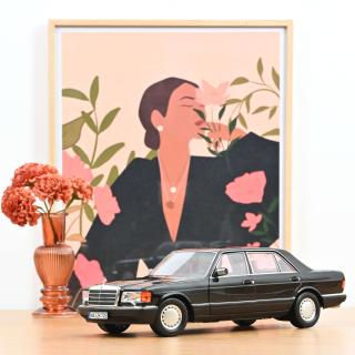 Mercedes-Benz 560 SEL 1991 Black   Norev 1:18 Metallmodell 4 Türen, Motorhaube und Kofferraum zu öffnen!