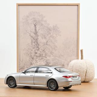 Mercedes-Benz S-Class AMG-Line 2021 Brillant Silver 1:18 Norev 1:18 Metallmodell 4 Türen, Motorhaube und Kofferraum zu öffnen!