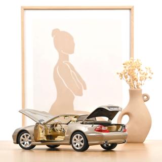 Mercedes-Benz SL 500 2003 Travertine Beige  Norev 1:18 Metallmodell 2 Türen, Motorhaube und Kofferraum zu öffnen!