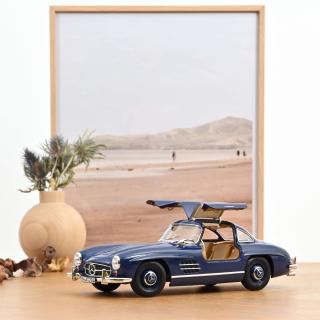Mercedes-Benz 300 SL 1954 Blue  Norev 1:18 Metallmodell (2 Türen, Motorhaube und Heckklappe zu öffnen!)