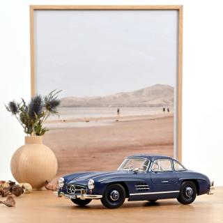 Mercedes-Benz 300 SL 1954 Blue  Norev 1:18 Metallmodell (2 Türen, Motorhaube und Heckklappe zu öffnen!)