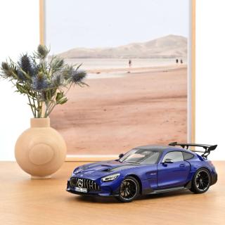 Mercedes-AMG GT Black Series 2021 Blue metallic 1:18  Norev 1:18 Metallmodell 2 Türen, Motorhaube und Kofferraum zu öffnen!
