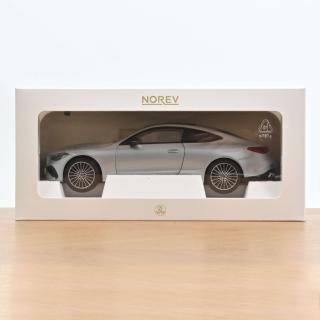 Mercedes-Benz CLE Coupé 2024 Hightech Silver   Norev 1:18 Metallmodell 2 Türen, Motorhaube und Kofferraum zu öffnen!