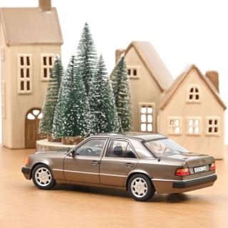 Lieferbar ab 27.01.2026 Mercedes-Benz 500 E 1990 Impala metallic  Norev 1:18 Metallmodell 4 Türen, Motorhaube und Kofferraum zu öffnen!