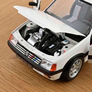 Peugeot 205 GTi 1.9 1989 Meije White   Norev 1:18 Metallmodell 2 Türen und Motorhaube  zu öffnen!