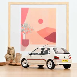 Peugeot 106 Rallye 1.3 1993 White  Norev 1:18 Metallmodell  (Türen zu öffnen!)