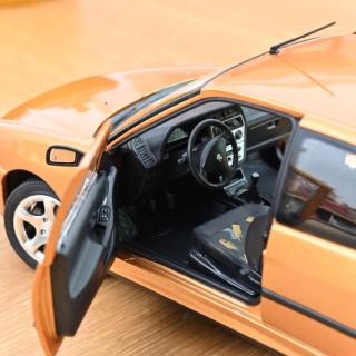 Peugeot 306 S16 1997 Blaze Yellow  Norev Metallmodell 1:18 (Türen zu öffnen!)