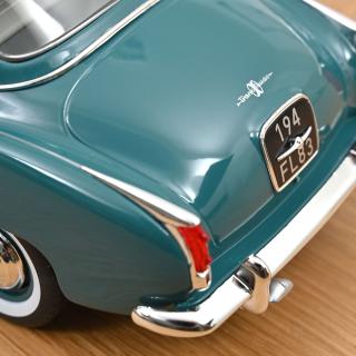 Renault Fregate 1960 Sevigne Green 1:18 Norev 1:18 Metallmodell 2 Türen und Motorhaube  zu öffnen!