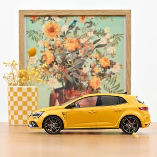 Renault Megane R.S. Trophy 2022 Jaune Sirius (gelb)  Norev 1:18 Metallmodell (Türen/Hauben nicht zu öffnen!)