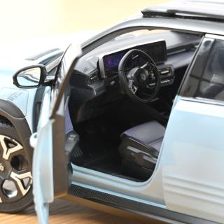 Renault 4 E-Tech 100% Electric 2025 Cloud Blue 1:18 Norev 1:18 Metallmodell 2 Türen zu öffnen!