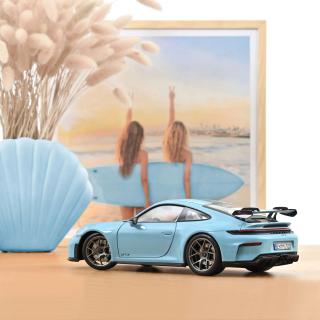 Porsche 911 GT3 w/Weissach Pack 2025 Gulfblue   Norev 1:18 Metallmodell 2 Türen und vordere Haube zu öffnen!