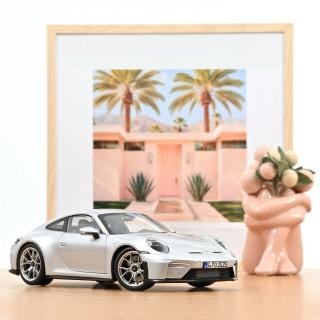 Porsche 911 GT3 w/Touring Pack 2025 GT-Silvermetallic  Norev 1:18 Metallmodell 2 Türen und vordere Haube zu öffnen!