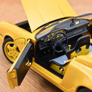 Porsche 911 Speedster 1993 Speed Yellow 1:18 Norev 1:18 Metallmodell 2 Türen, Kofferraum und Motorhaube  zu öffnen!