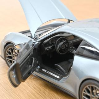 Porsche 911 Carrera 2025 964polarsilvermetallic  Norev 1:18 Metallmodell 2 Türen und 1 Haube zu öffnen!