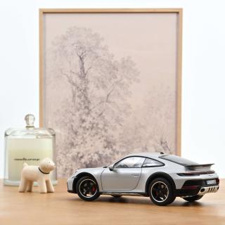 Porsche 911 Dakar 2023 Ice Grey Metallic 1:18 Norev 1:18 Metallmodell 2 Türen und Kofferraum zu öffnen!