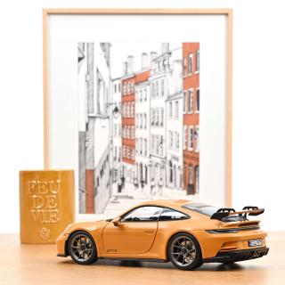 Porsche 911 GT3 2021 Bahama Yellow 1:18 Norev 1:18 Metallmodell (2 Türen und Kofferraum zu öffnen!)