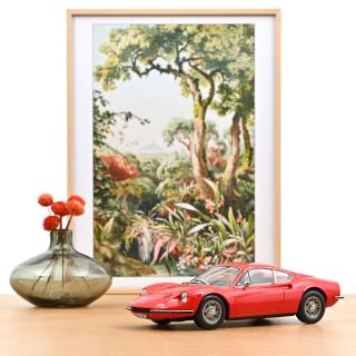 Ferrari Dino 246 GT 1968 Red   Norev 1:18 Metallmodell (Türen/Hauben nicht zu öffnen!)