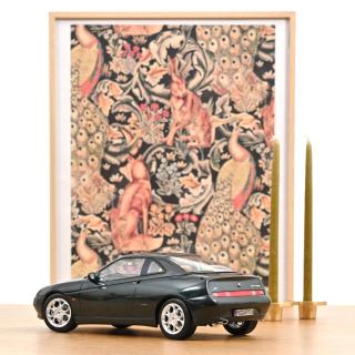 Alfa Romeo GTV 2001 Coventry Green metallic 1:18 Norev 1:18 Metallmodell (Türen/Hauben nicht zu öffnen!)