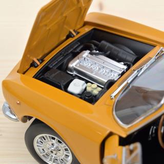 Alfa Romeo 1750 GTV 1970 - Yellow Norev 1:18 Metallmodell Türen, Motorhaube und Kofferraum zu öffnen!