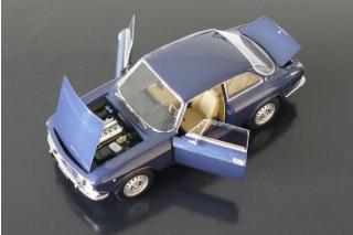 Alfa Romeo 2000 GTV (1973) - blau met. (Blu Pervinca) Alfa Romeo 2000 GTV (1973) - blue met. (Blu Pervinca) Norev 1:18 Metallmodell 2 Türen, Motorhaube und Kofferraum zu öffnen!