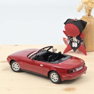Mazda MX-5 1989 - Red Norev 1:18 Metallmodell (Türen/Hauben nicht zu öffnen!) Wiederauflage