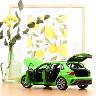 Audi RS 3 Sportback 2025 Kyalami Green  Norev 1:18 Metallmodell 4 Türen, Motorhaube und Kofferraum zu öffnen!