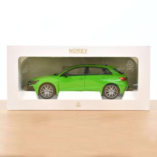 Audi RS 3 Sportback 2025 Kyalami Green  Norev 1:18 Metallmodell 4 Türen, Motorhaube und Kofferraum zu öffnen!