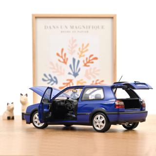 VW Golf III GTI Color Concept 1994 Jazz Blau Norev 1:18 Metallmodell 2 Türen, Motorhaube und Kofferraum zu öffnen!