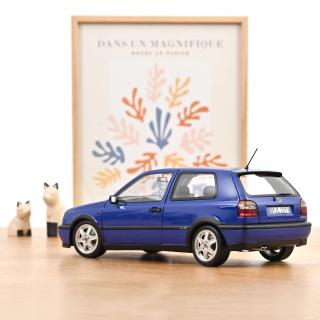 VW Golf III GTI Color Concept 1994 Jazz Blau Norev 1:18 Metallmodell 2 Türen, Motorhaube und Kofferraum zu öffnen!