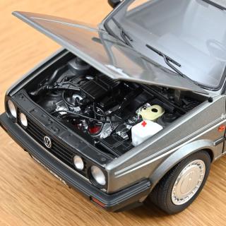 VW Golf Champion 1989 Grey metallic  Norev 1:18 Metallmodell 2 Türen, Motorhaube und Kofferraum zu öffnen!